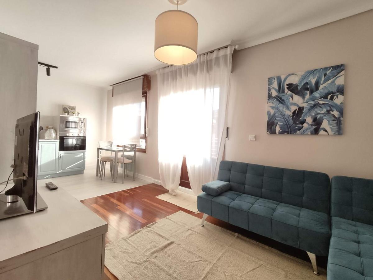 Acogedor Apartamento Junto A La Plaza Villasana de Mena Bagian luar foto