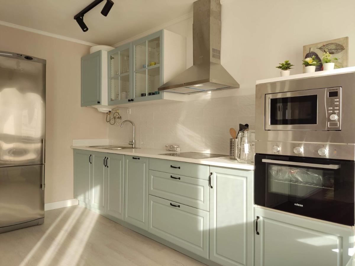 Acogedor Apartamento Junto A La Plaza Villasana de Mena Bagian luar foto